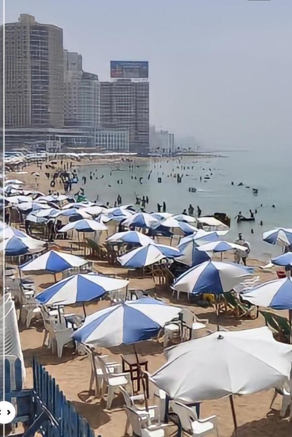 Sidibeshr Flat Near For Families Only شقة سيدي بشر بحر للعائلات Apartmán